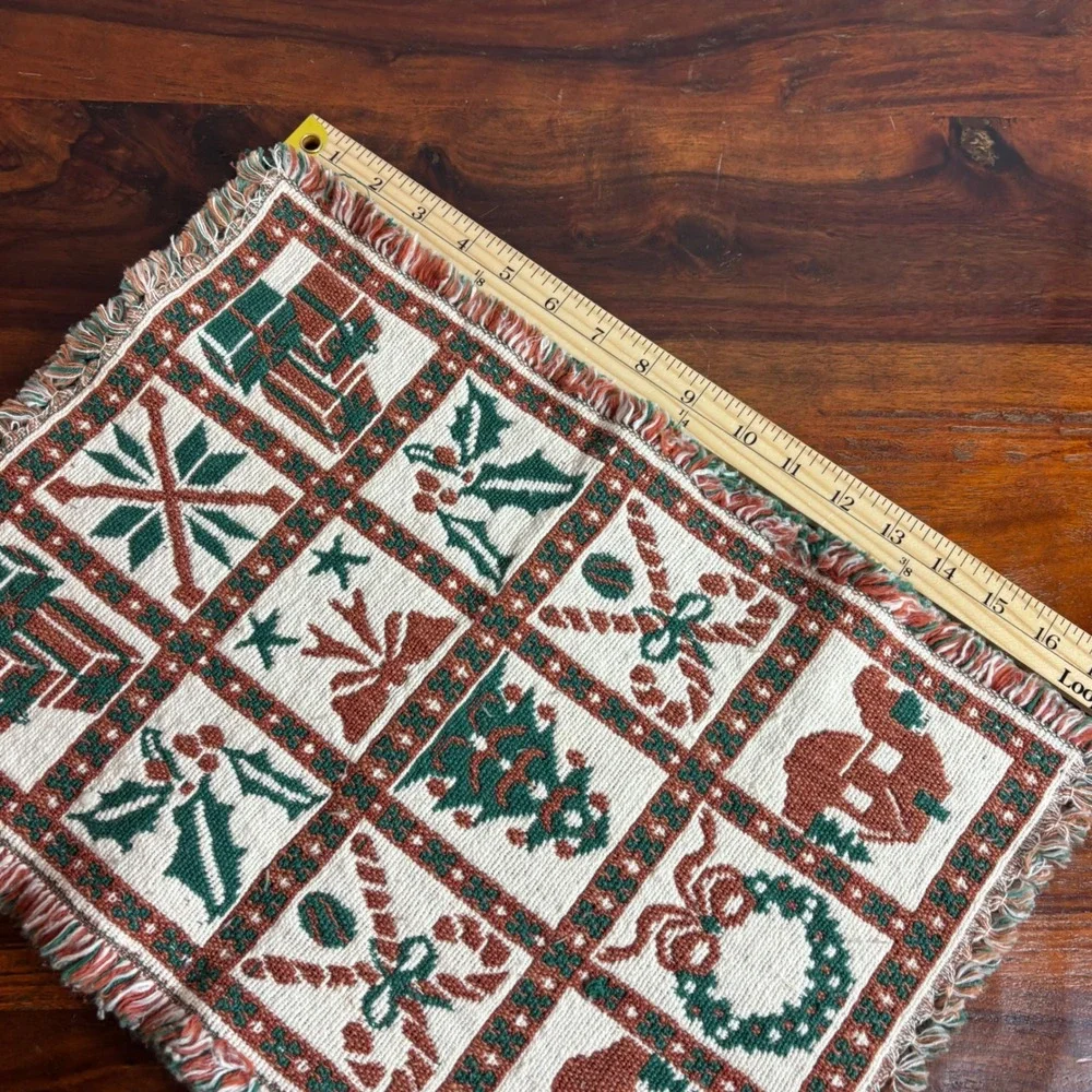 Vintage Christmas Woven Tapestry Placemats Set of 2 Fringed Reversible Holiday‎